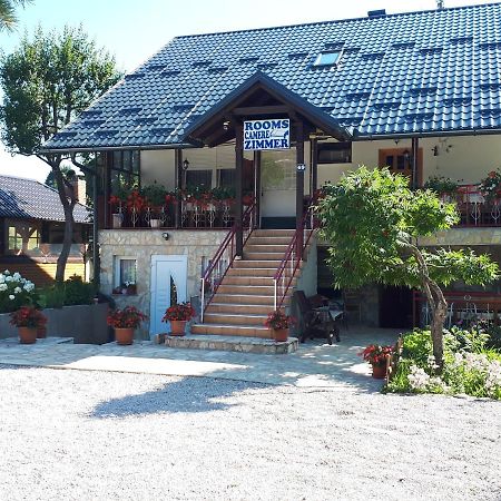 Guest House Family Varda Plitvice Lakes Плитвицька Єзера Екстер'єр фото