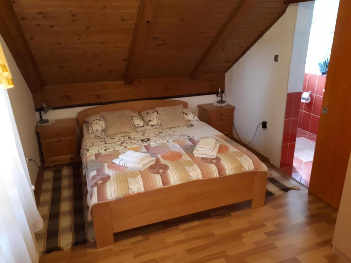 Guest House Family Varda Plitvice Lakes Плитвицька Єзера Екстер'єр фото