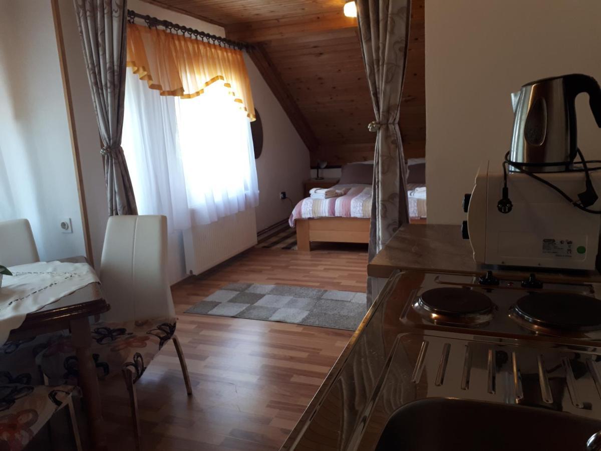 Guest House Family Varda Plitvice Lakes Плитвицька Єзера Екстер'єр фото