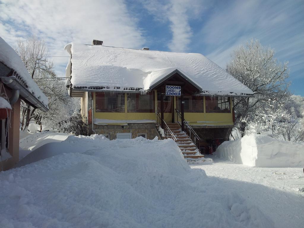 Guest House Family Varda Plitvice Lakes Плитвицька Єзера Екстер'єр фото